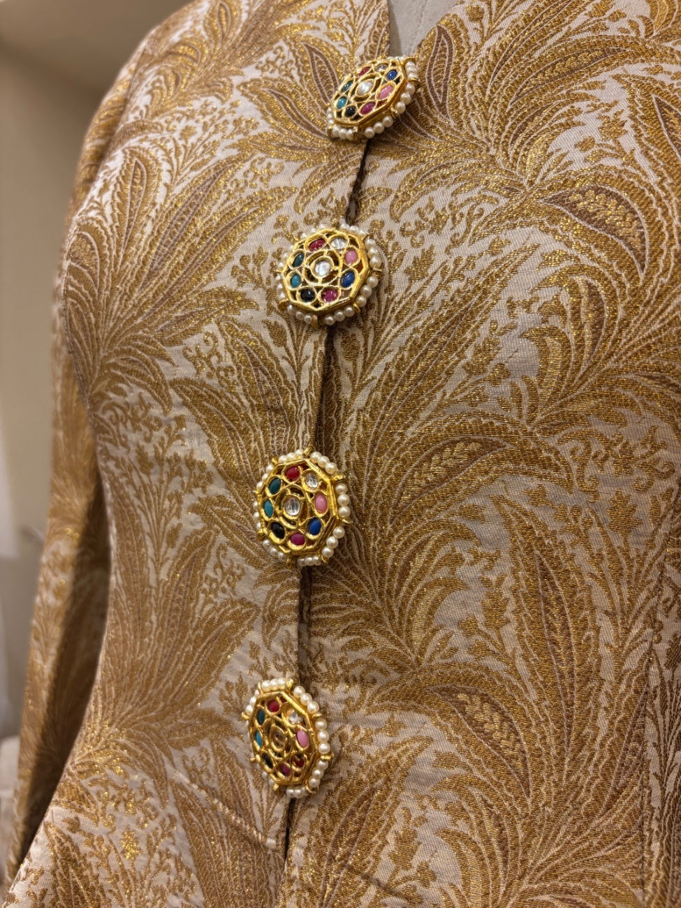 Kundan Gold Brocade Set