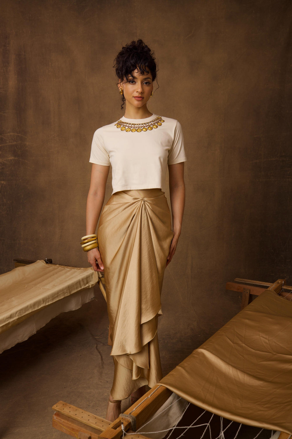 Ivory Maharani Haar Tee