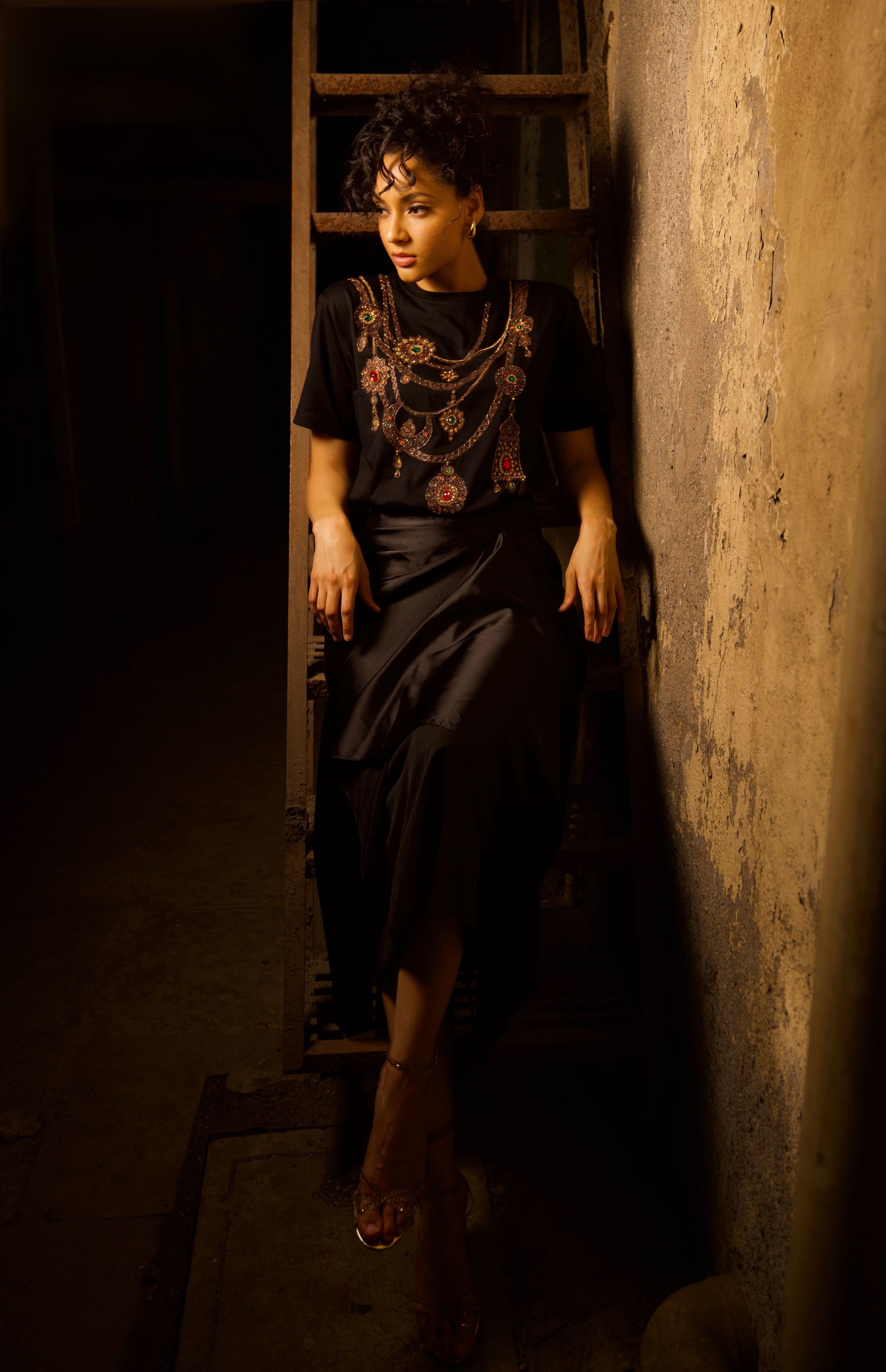 Bronze Jewel Tee