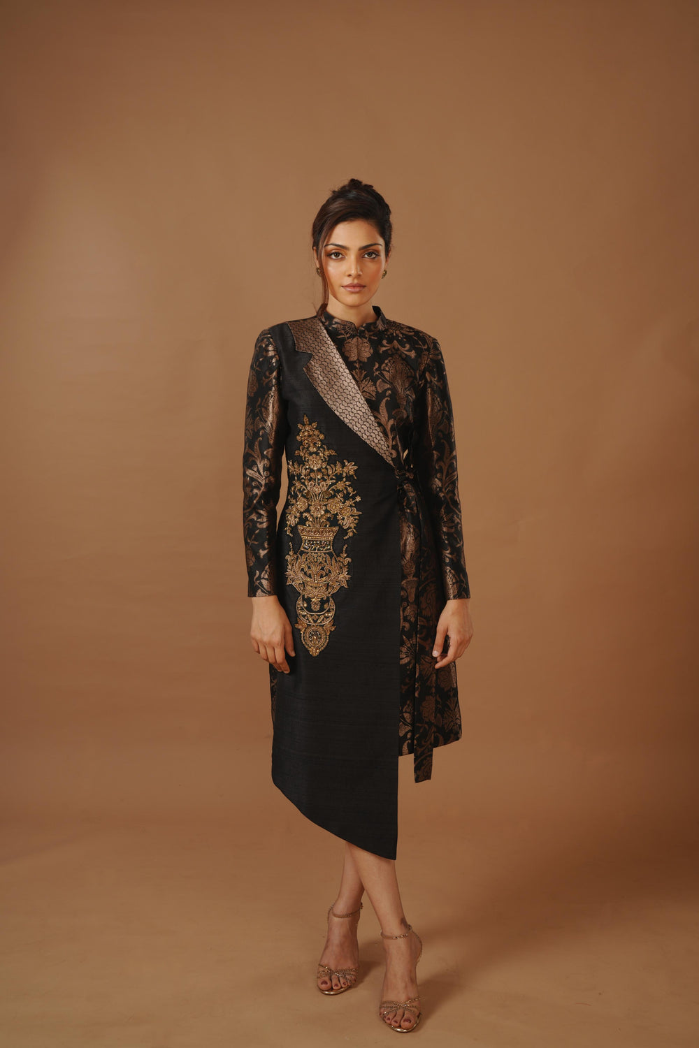 Noor-e-Kinkhab Dress - Second Image