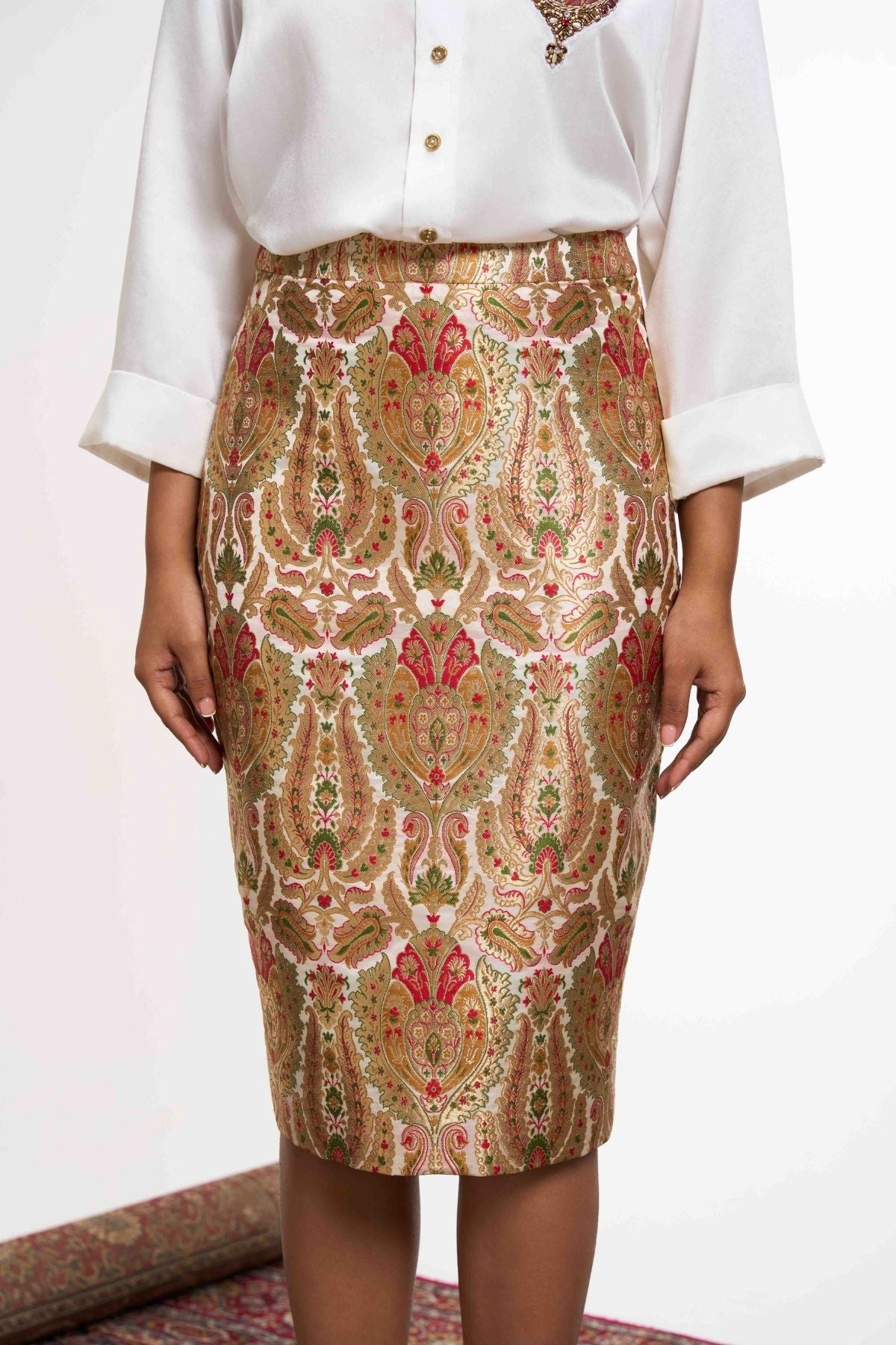 Regal Kinkhab Brocade Mid-length Pencil Skirt