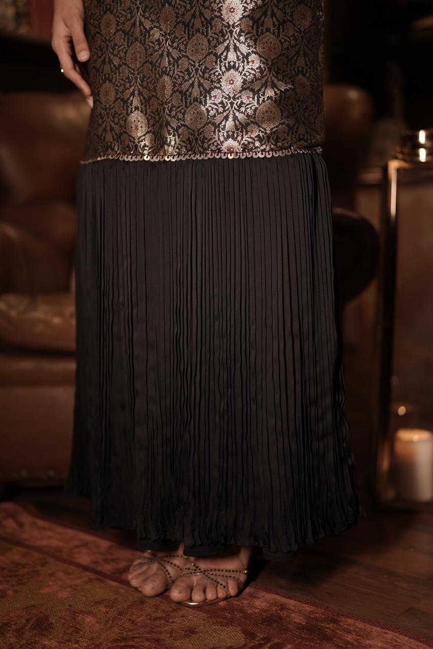 Zareen Noir Gown