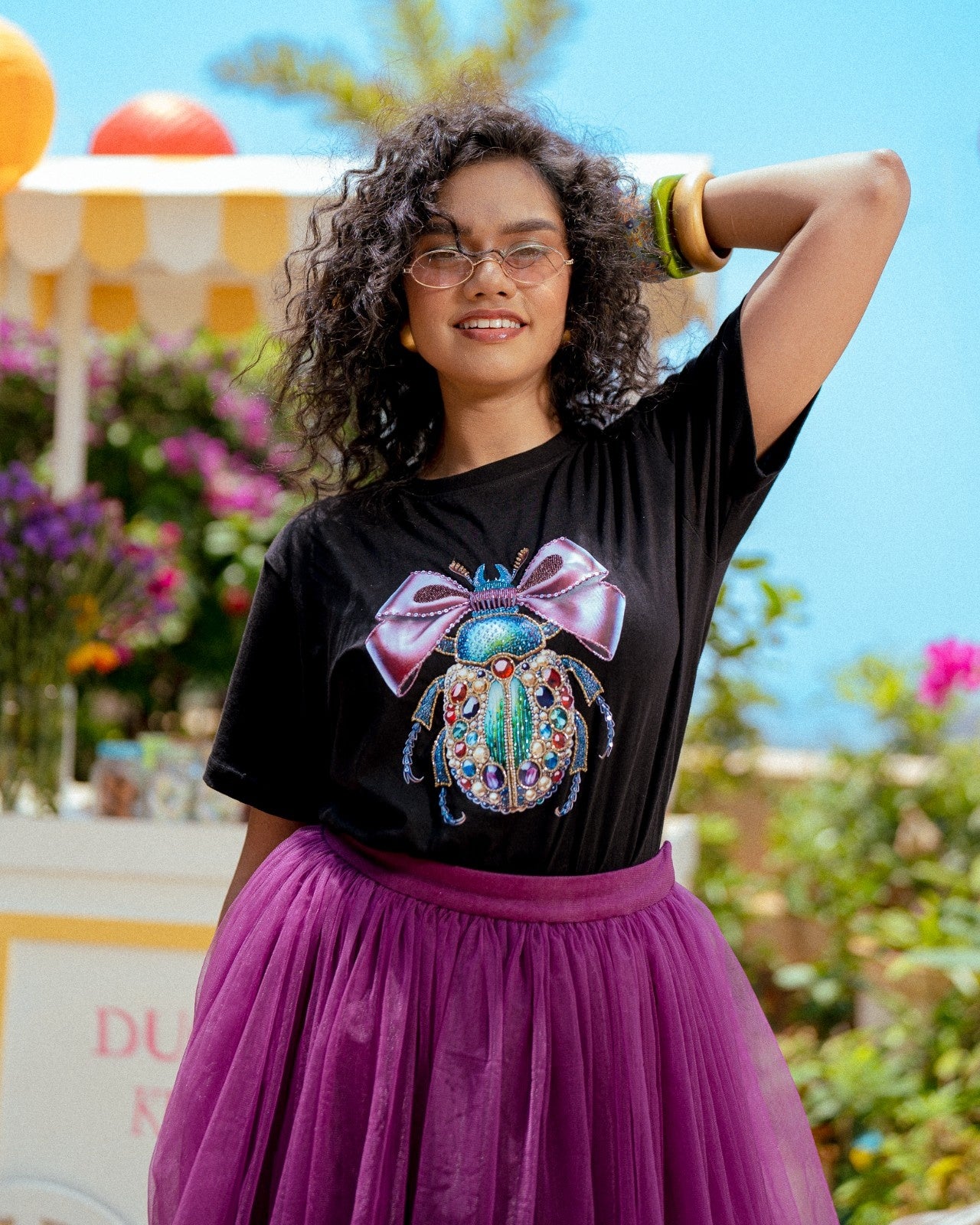 THE JEWEL BOW BEETLE TEE - Duchess Kumari