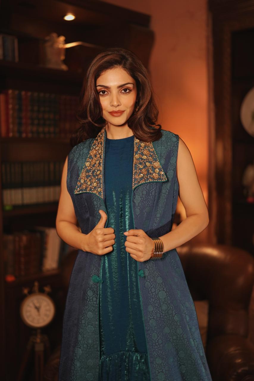 Empress Teal Tanchoi Jacket