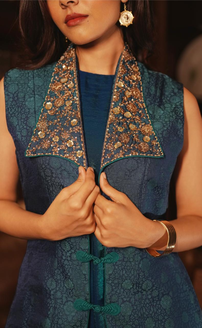 Empress Teal Tanchoi Jacket - Second Image