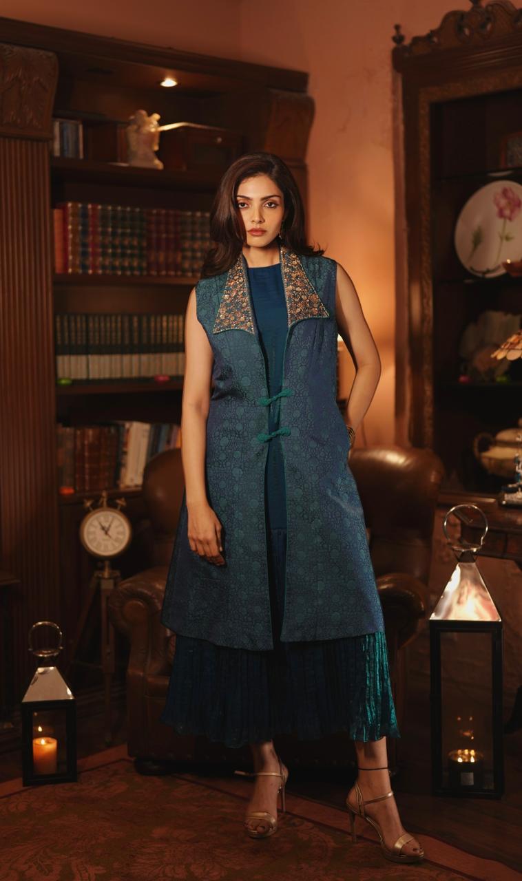 Empress Teal Tanchoi Jacket