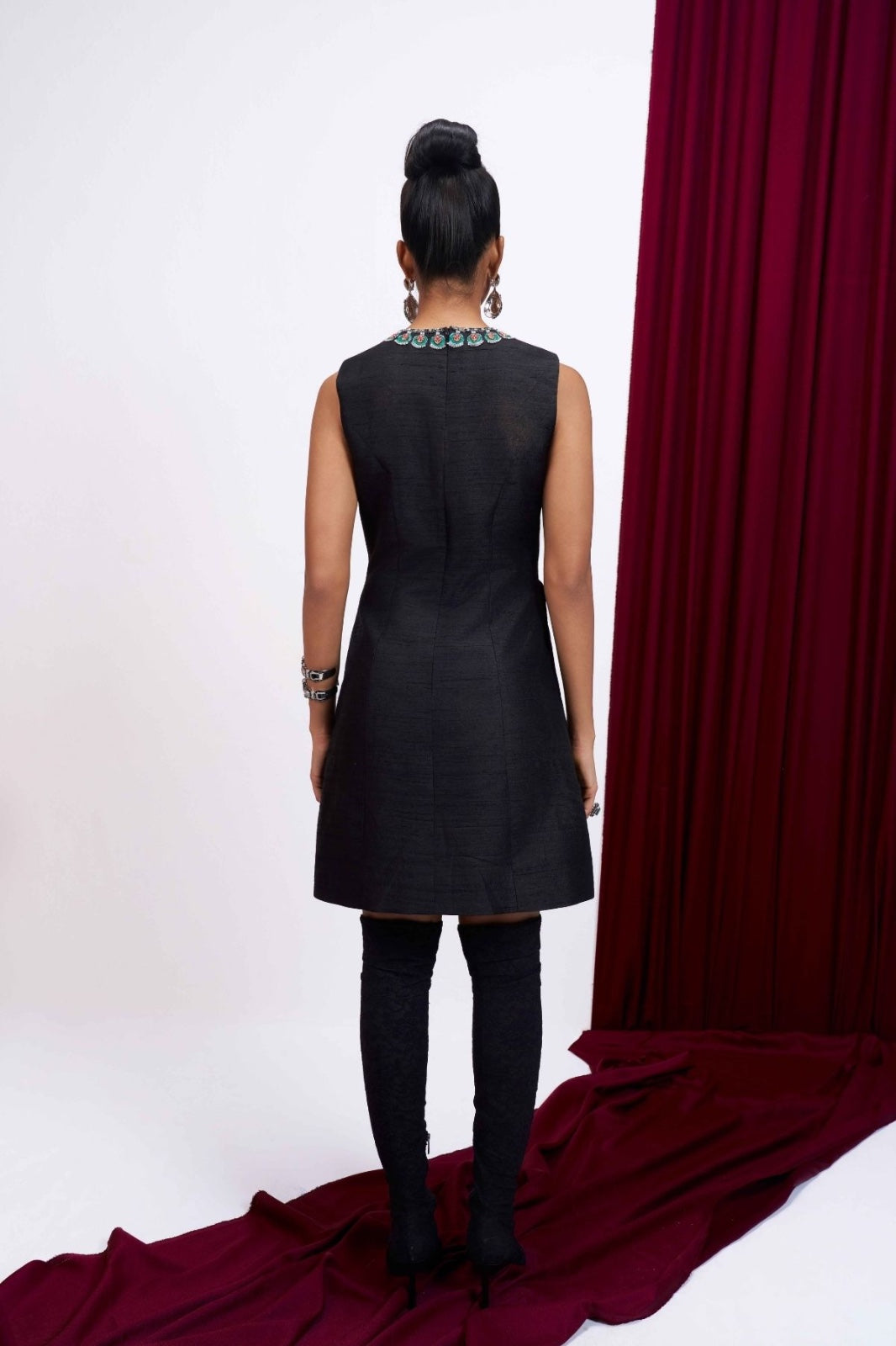 Noir Emèraude Dress