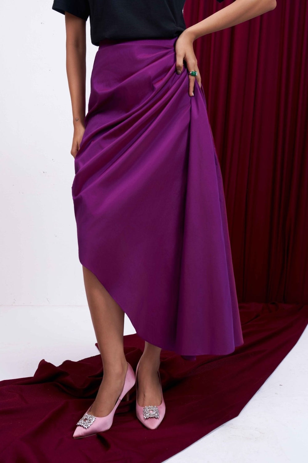 Scarlet heiress skirt